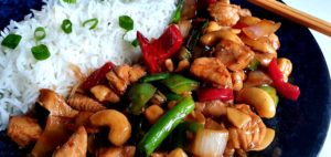 THAI CASHEW CHICKEN - Sugar Spice & More